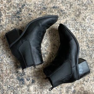 Gap Chelsea Boots